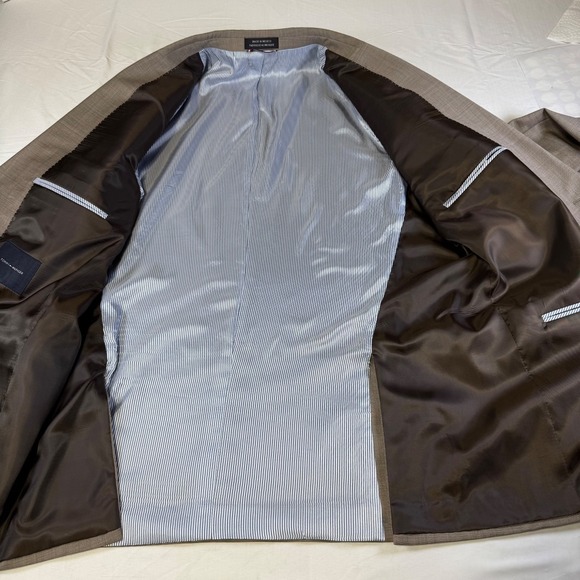 Tommy Hilfiger 100% Wool Men's 2 Piece Suit Beige Jacket 46R Pants 40X30 - Picture 6 of 15